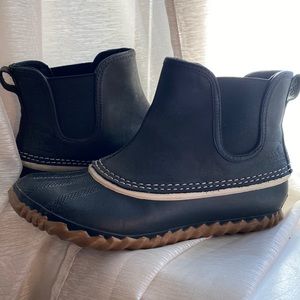 Sorel N About waterproof booties🖤